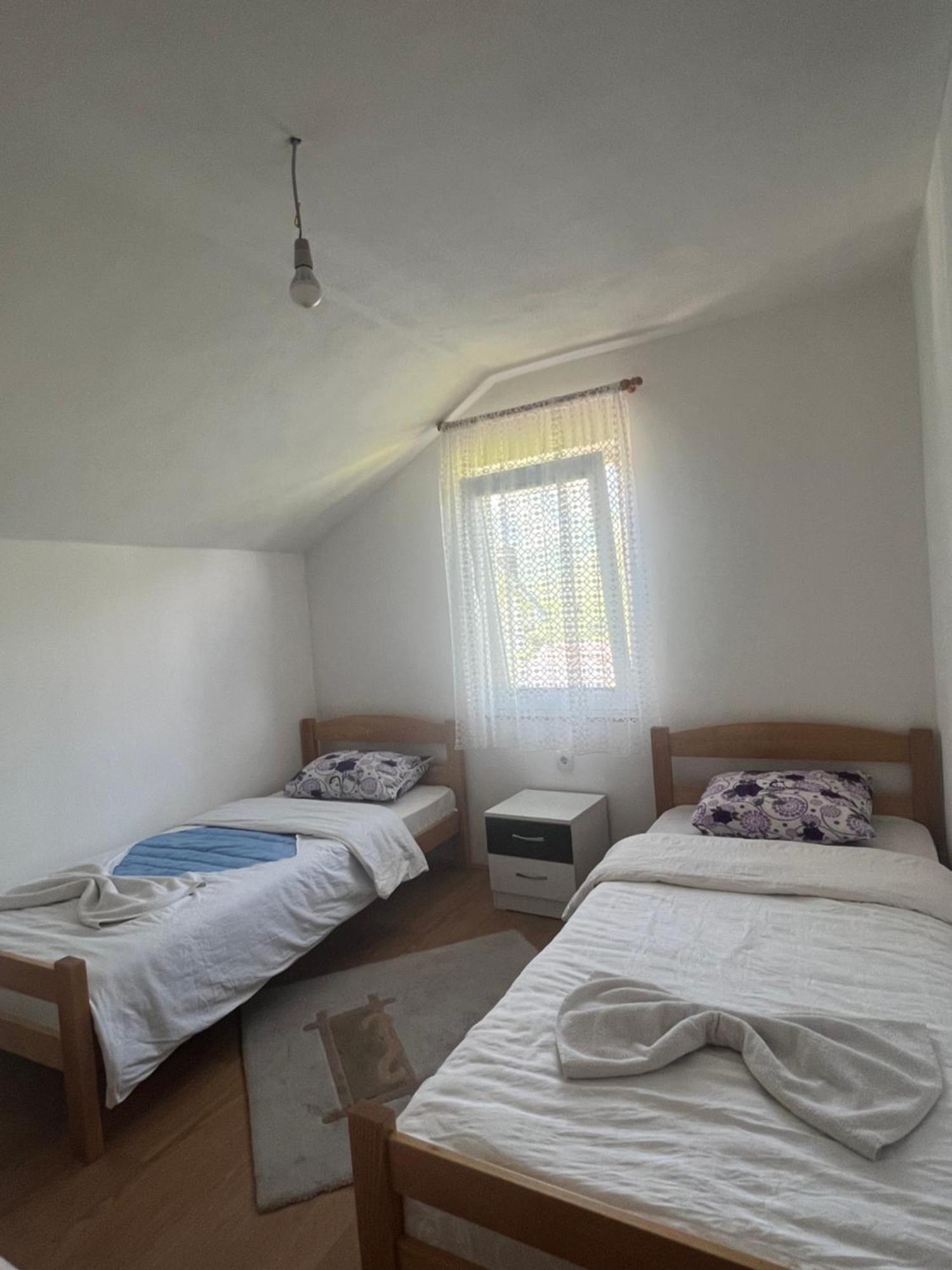 Guest House Kollata Vuthaj Extérieur photo