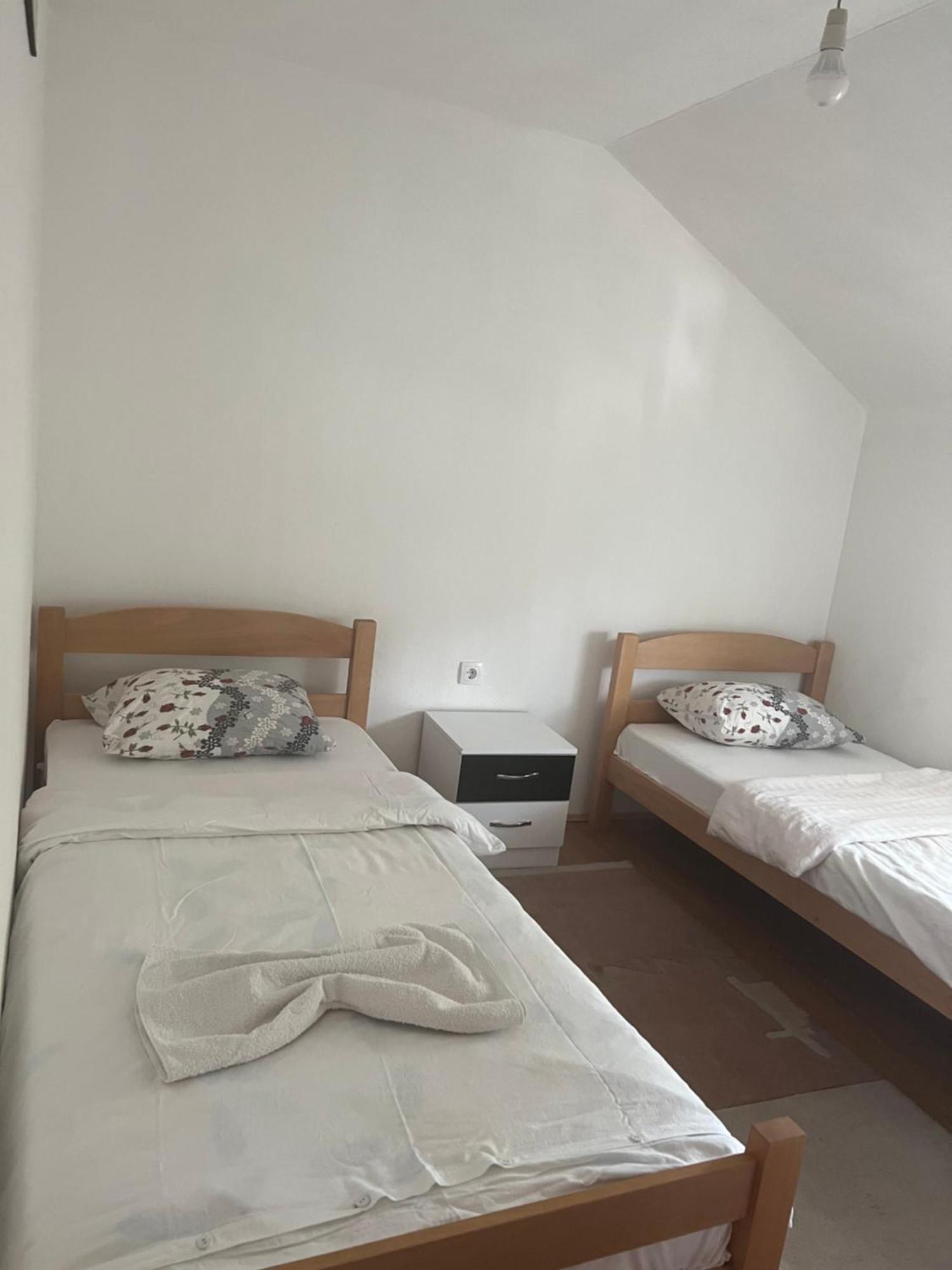Guest House Kollata Vuthaj Extérieur photo