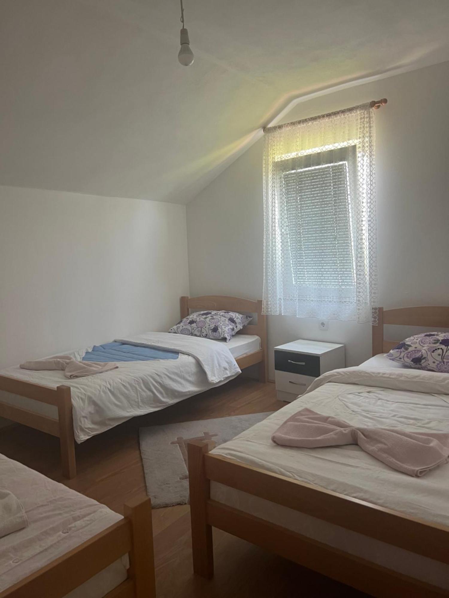 Guest House Kollata Vuthaj Extérieur photo